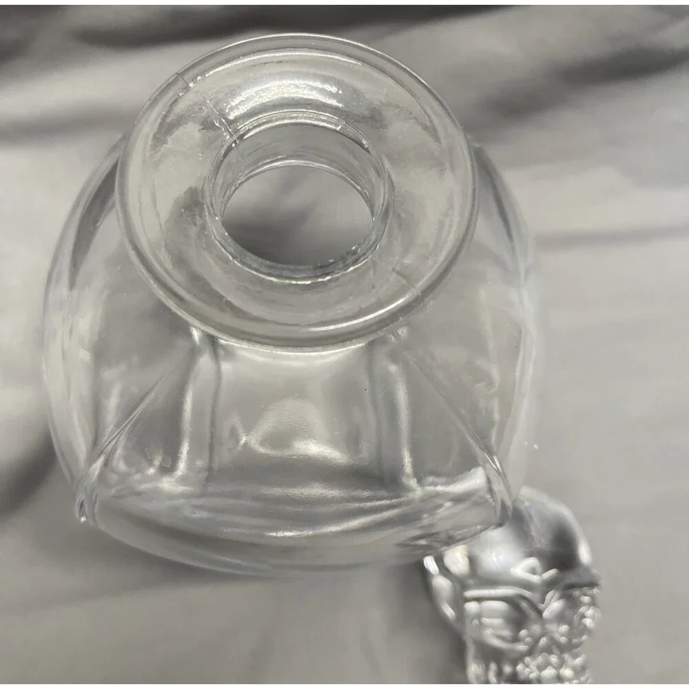 Skull Whiskey Decanter 24 oz Glass Barware w/ Stopper Heavy Halloween Gift Decor